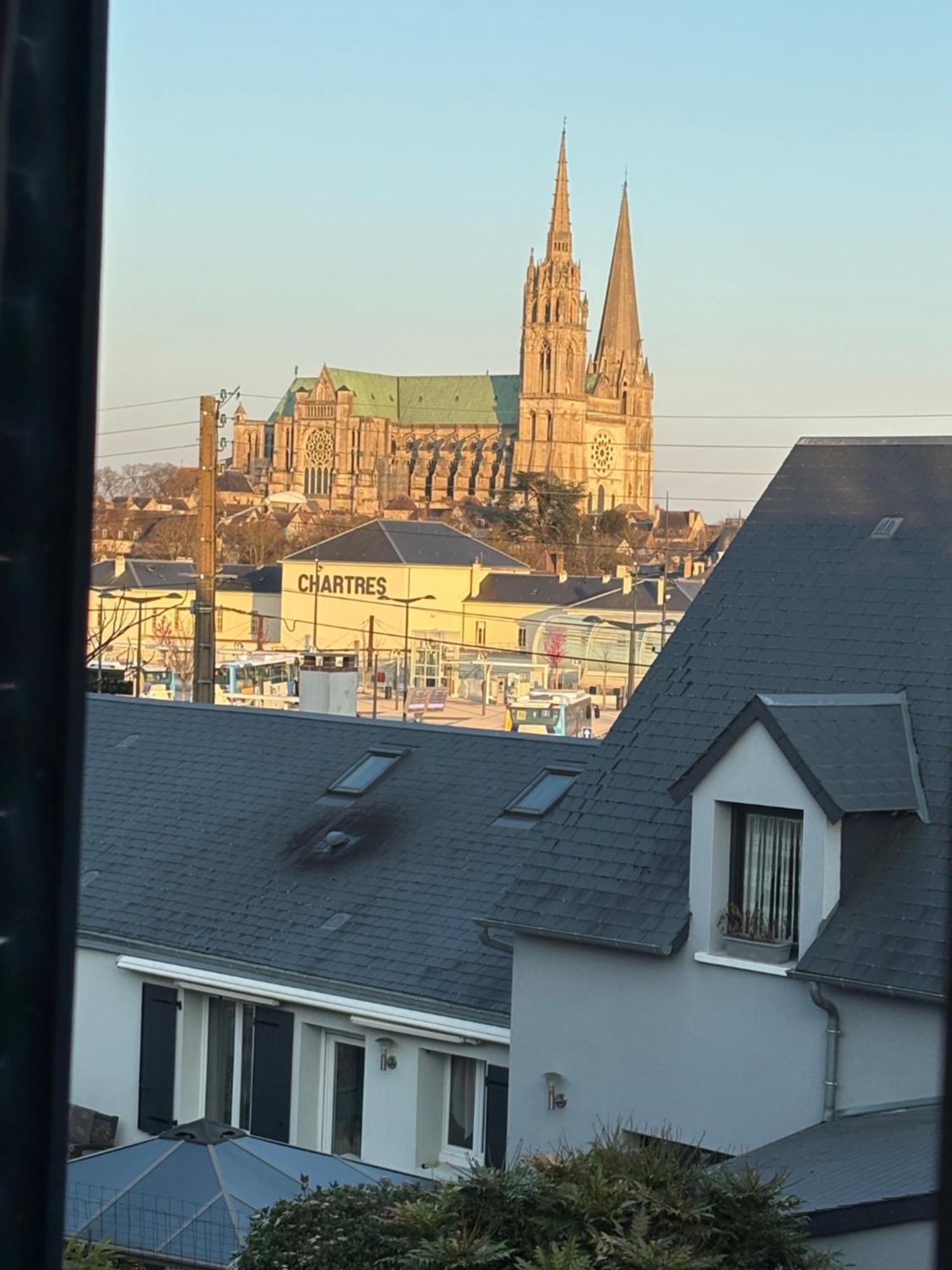 2 Gare Et Colisee A 100 M Apartment Chartres