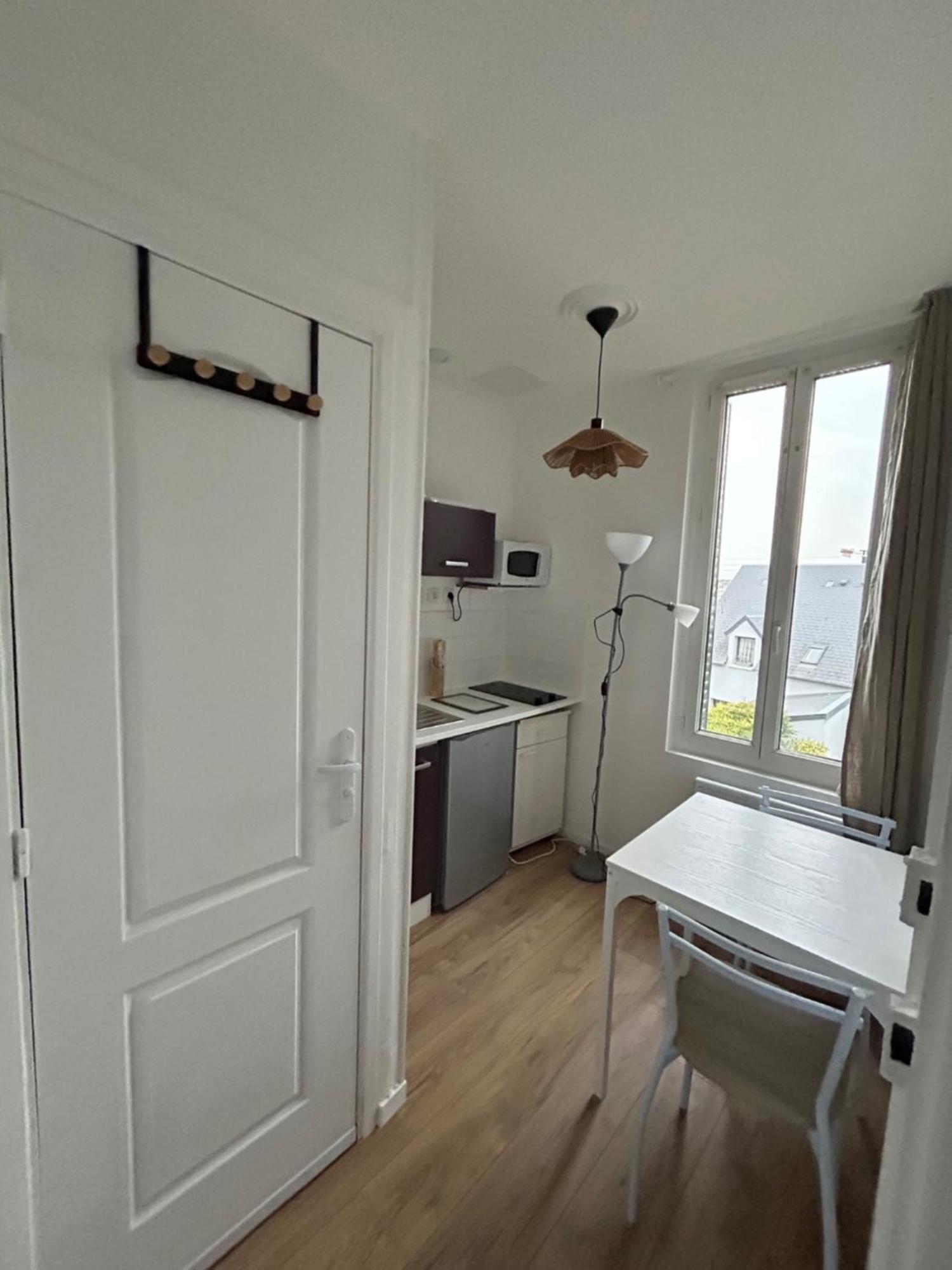 2 Gare Et Colisee A 100 M Apartment *